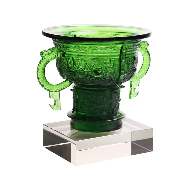 Kinesisk stativ med drageører håndtag og tornemønster