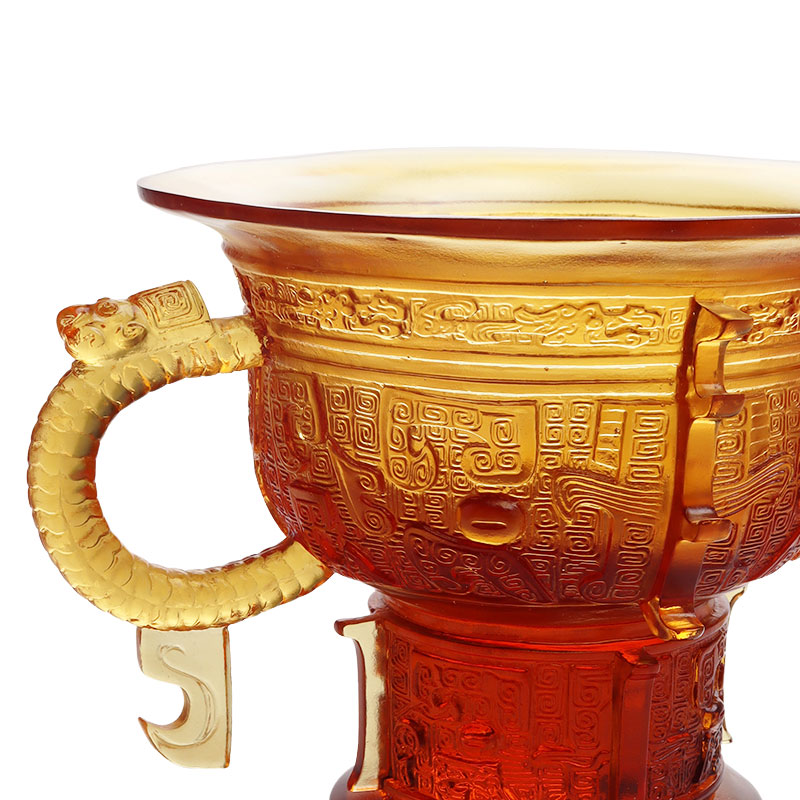 Kinesisk stativ med drageører håndtag og tornemønster