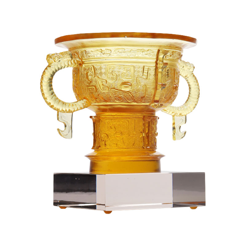 Kinesisk stativ med drageører håndtag og tornemønster