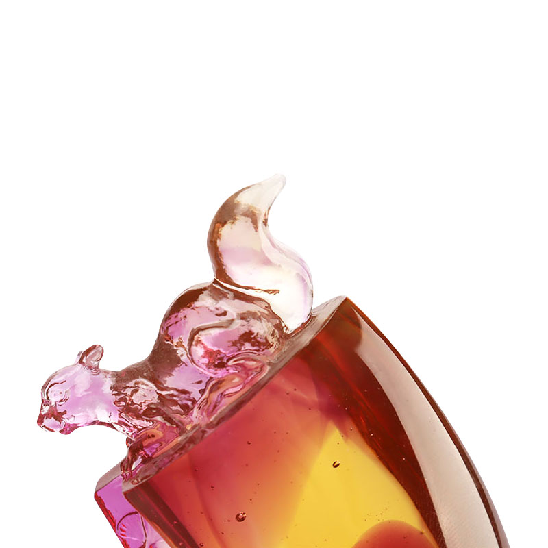 Lilla farvet glasur lysestage