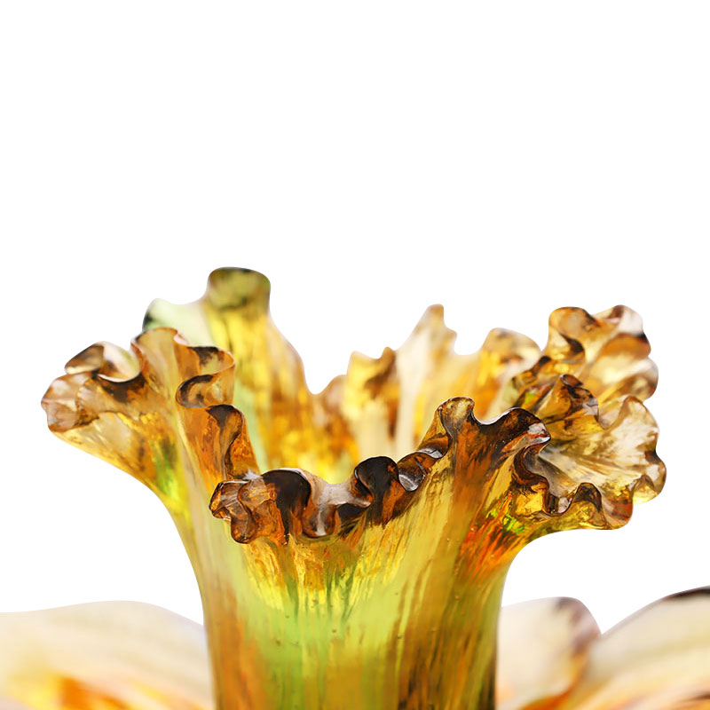 Kronbladformet lysestage af glas